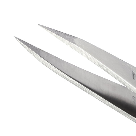 Stainless steel pointed tips of Classic Point Tweezer