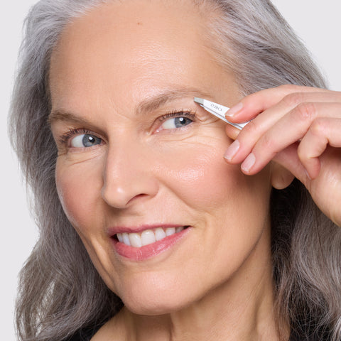 The Devil Wears Prada 2 Mini Slant Tweezer